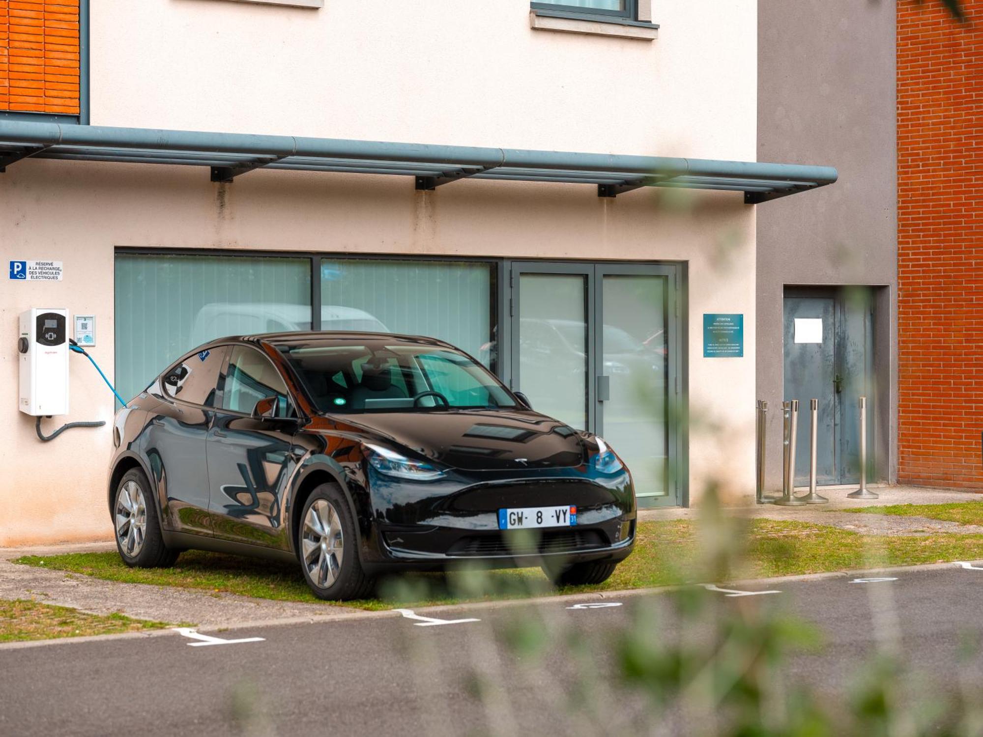Holiday Inn Toulouse Airport By Ihg Blagnac Exterior photo