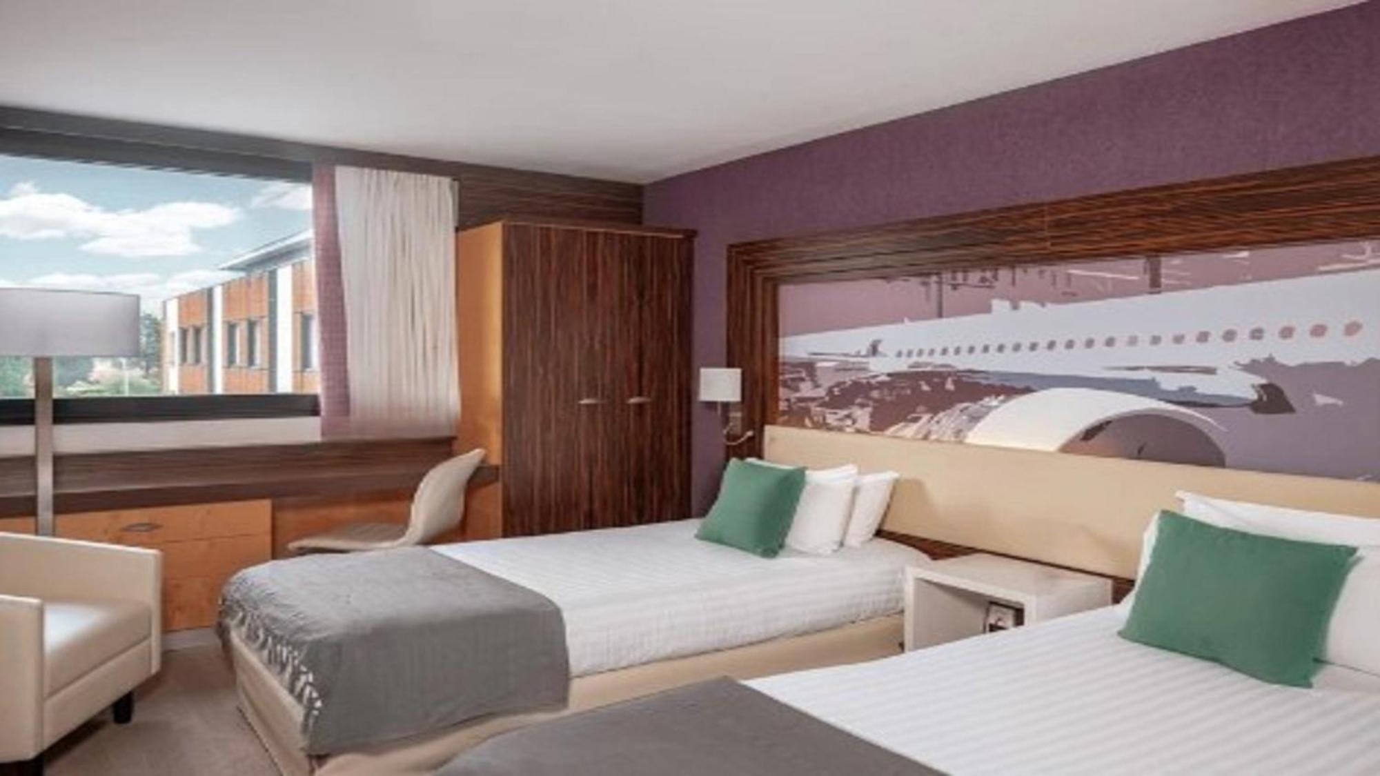 Holiday Inn Toulouse Airport By Ihg Blagnac Exterior photo